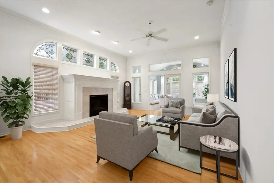 4327 101st Street, Urbandale, IA 50322 - Image #3