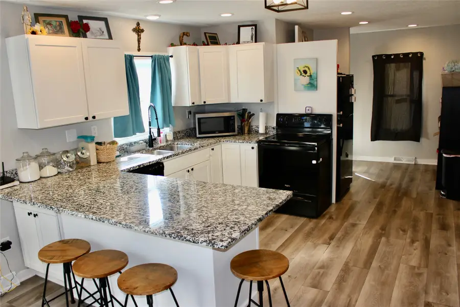 626 S Madison Street, Madrid, IA 50156 - Image #2