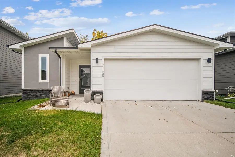 17128 Mistflower Lane, Urbandale, IA 50323 - Image #2
