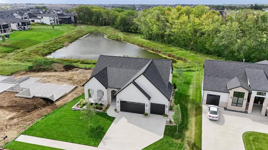 18272 Tanglewood Drive, Clive, IA 50325 - Image #2