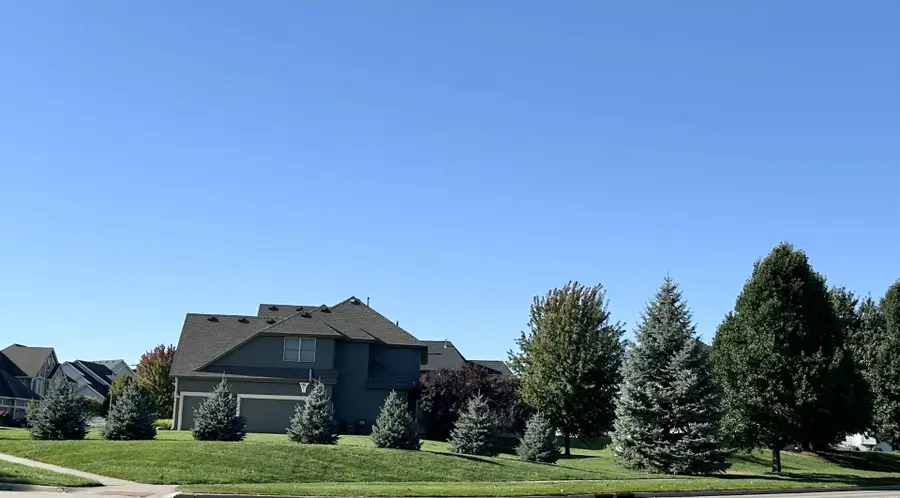 106 SW Stonegate Drive, Ankeny, IA 50023 - Image #2