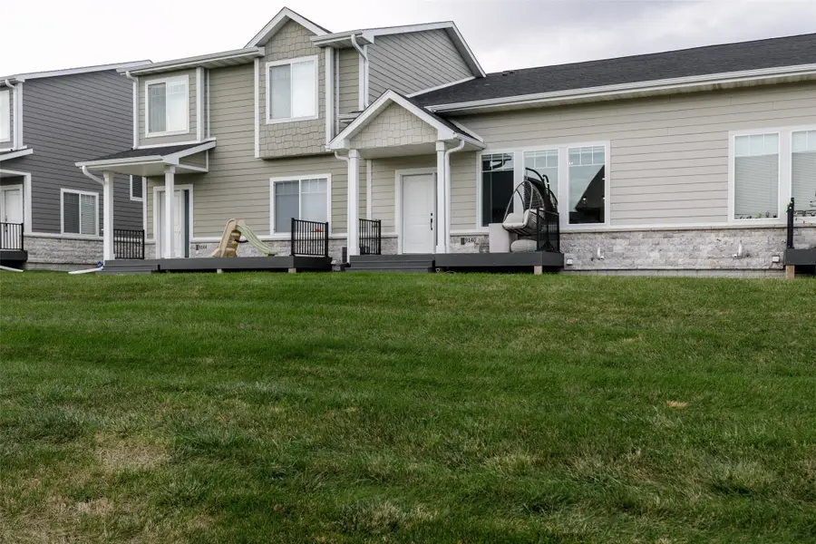 9140 Spring Crest Lane, West Des Moines, IA 50266 - Image #2