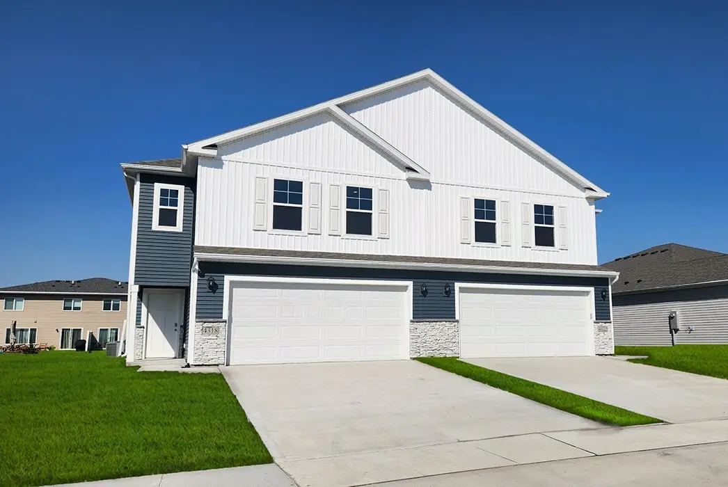 1324 NE Country Meadow Drive, Ankeny, IA 50021 - Image #1