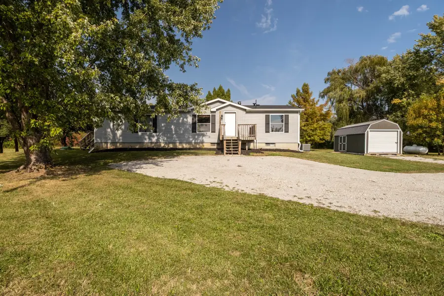 33047 Finestead Drive, Granger, IA 50109 - Image #2
