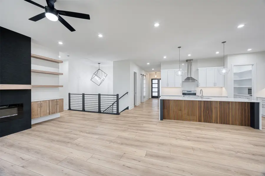 855 NW Frescott Circle, Waukee, IA 50263 - Image #2