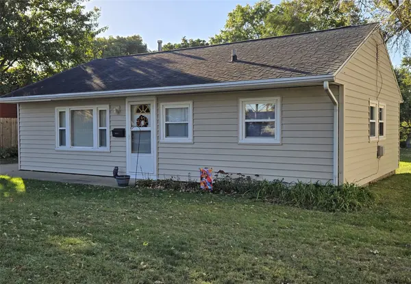 6614 Oliver Smith Drive, Urbandale, IA 50322