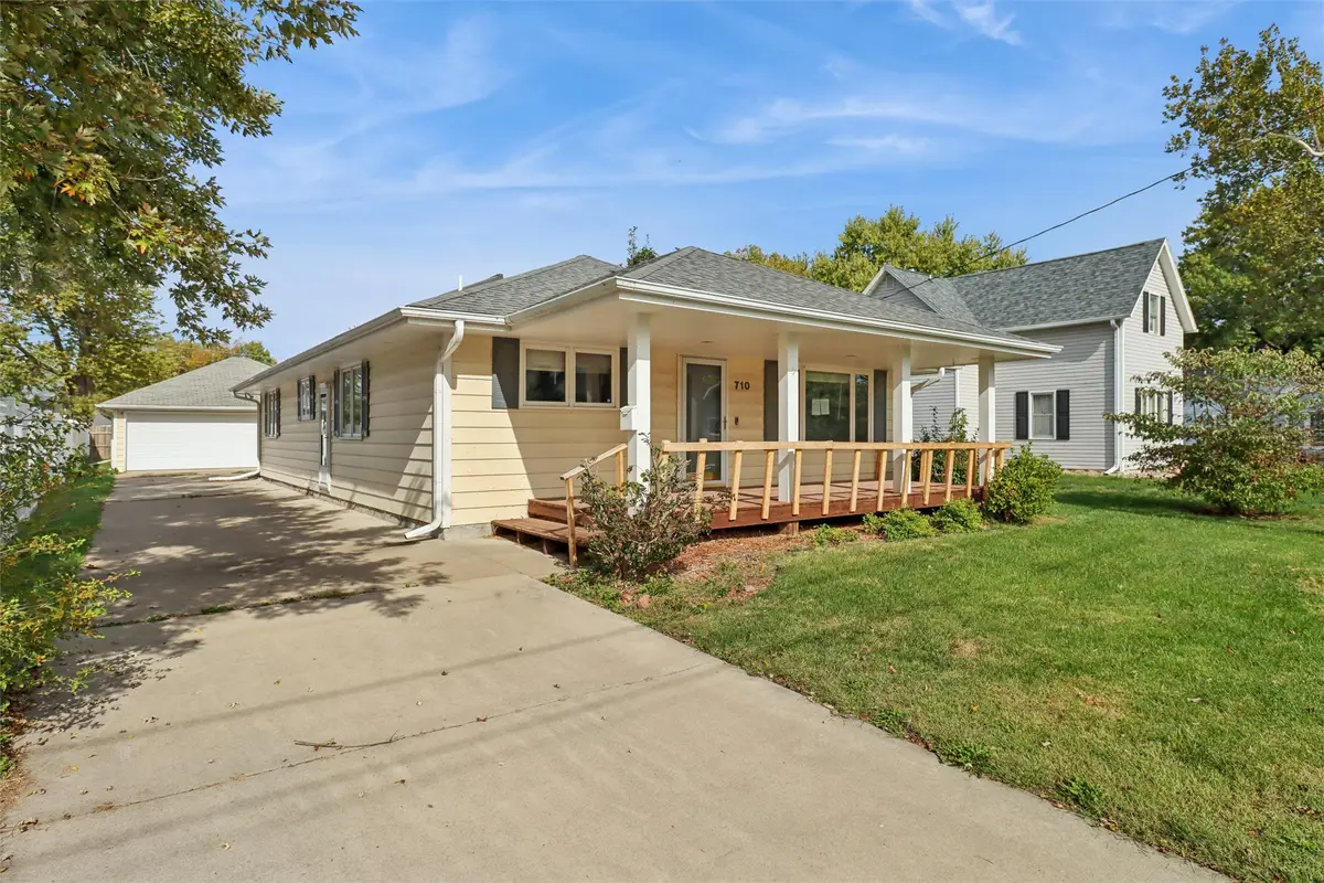 710 W 3rd Avenue, Indianola, IA 50125 - Image #1