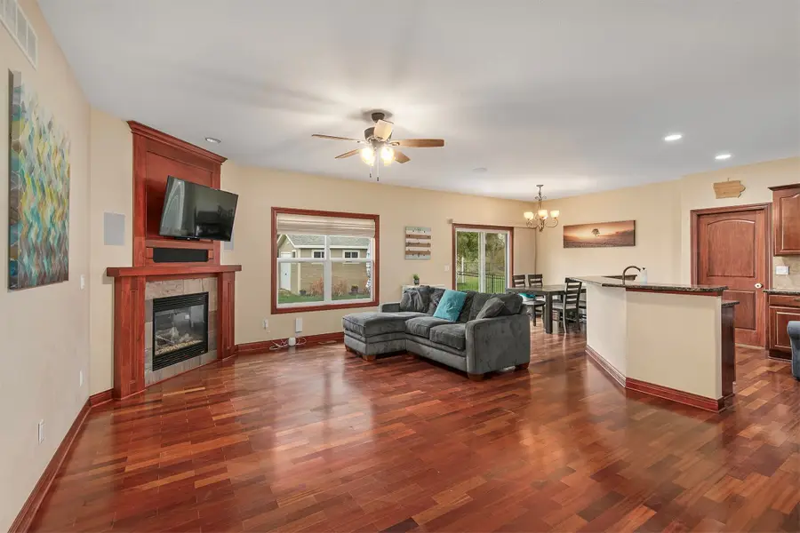 1454 Nine Iron Drive, West Des Moines, IA 50266 - Image #2