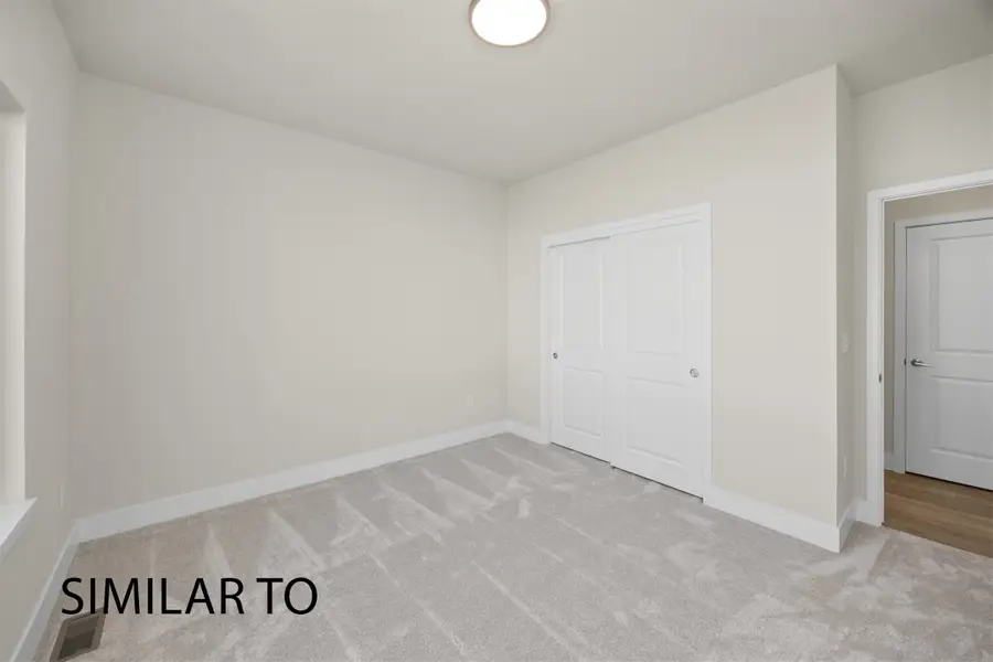 16724 Walnut Meadows Circle, Urbandale, IA 50323 - Image #3