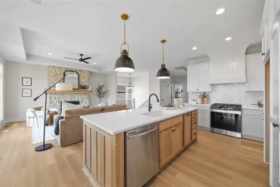 2301 Green Leaf Circle, Norwalk, IA 50211 - Image #2