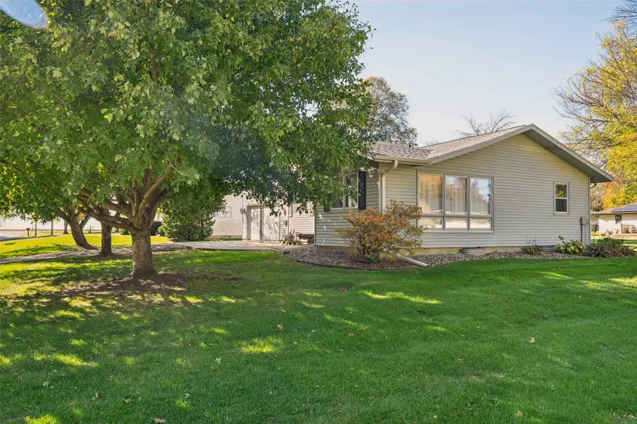 702 10th Avenue, Sully, IA 50251 - Image #3