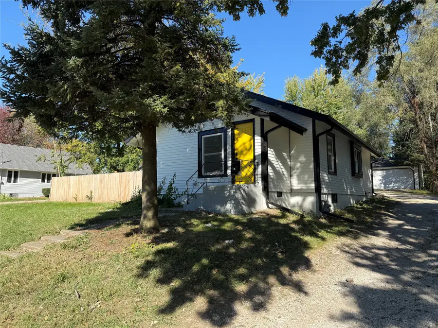 1203 Herold Avenue, Des Moines, IA 50315 - Image #2