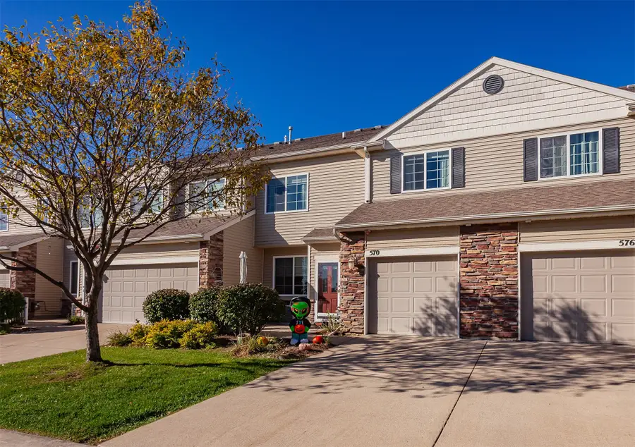 570 Stone Creek Court, West Des Moines, IA 50266 - Image #2