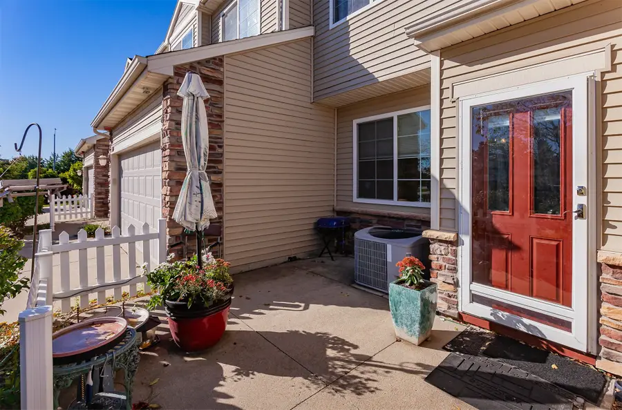 570 Stone Creek Court, West Des Moines, IA 50266 - Image #3