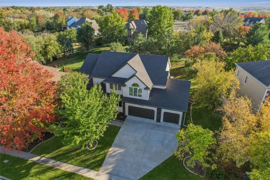 4848 Oakwood Lane, West Des Moines, IA 50265 - Image #2