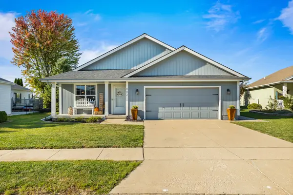 802 33rd Street Sw, Bondurant, IA 50035