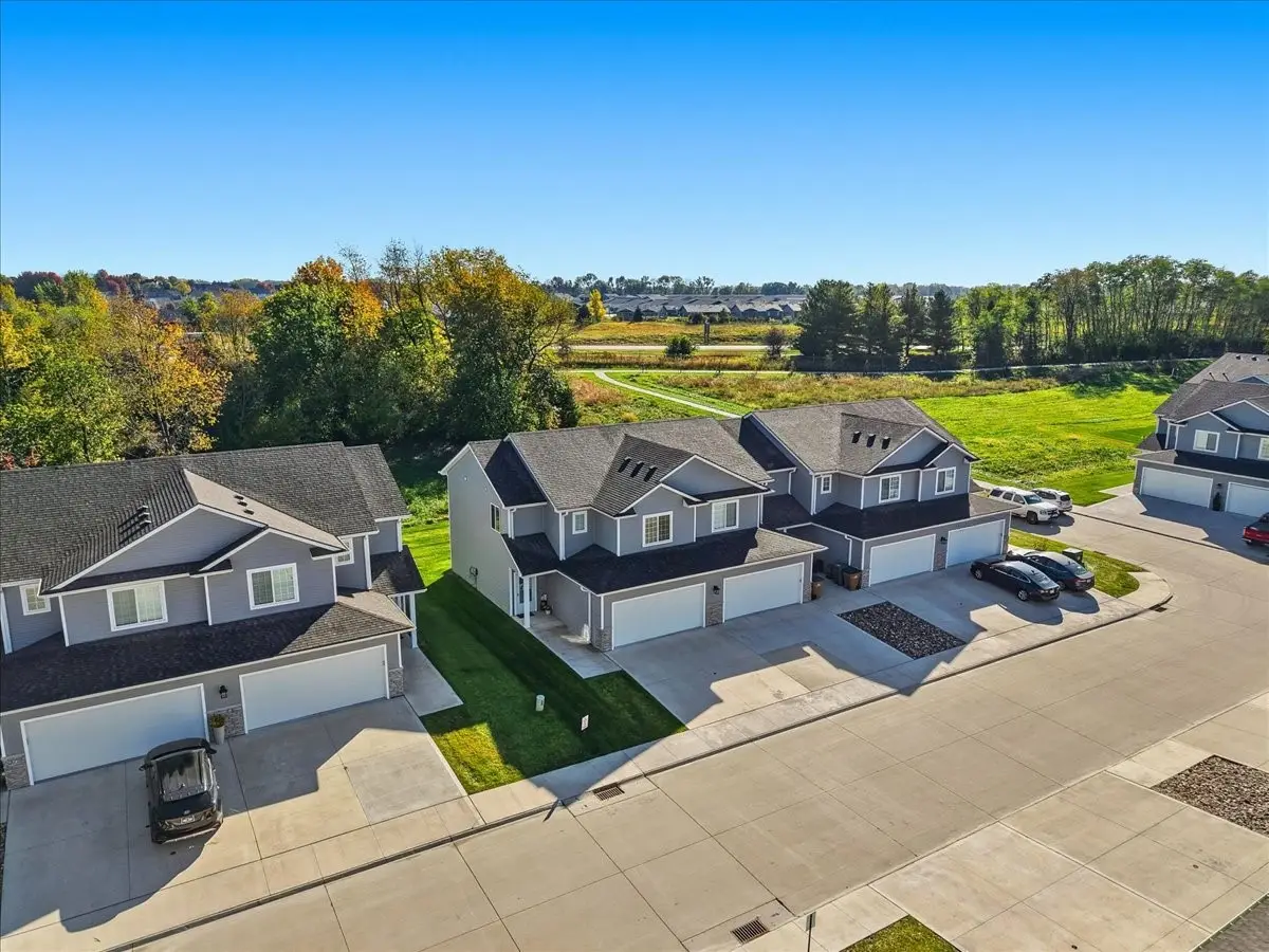 255 Amberwood Drive, Pleasant Hill, IA 50327 - Image #1