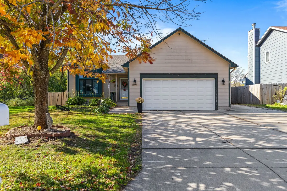 3024 Deerpath Court, Des Moines, IA 50315 - Image #1