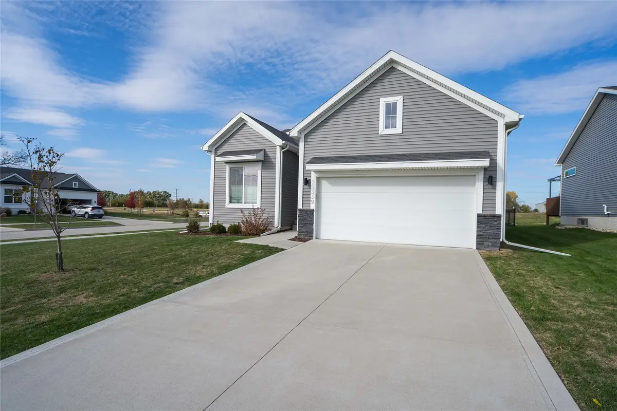 15339 Deerview Drive, Urbandale, IA 50323 - #1