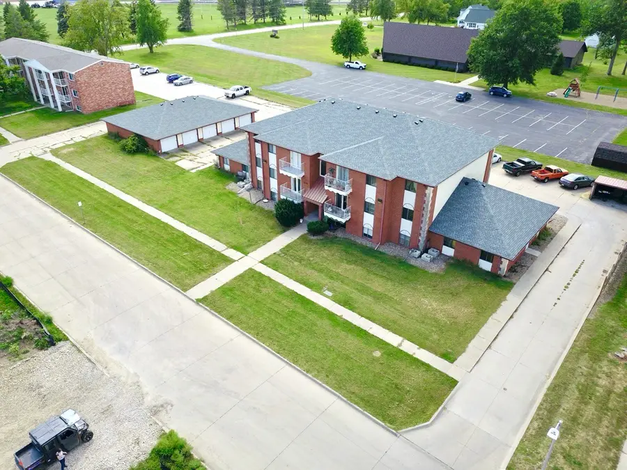 1629 Sunset Street, Grinnell, IA 50112 - #3