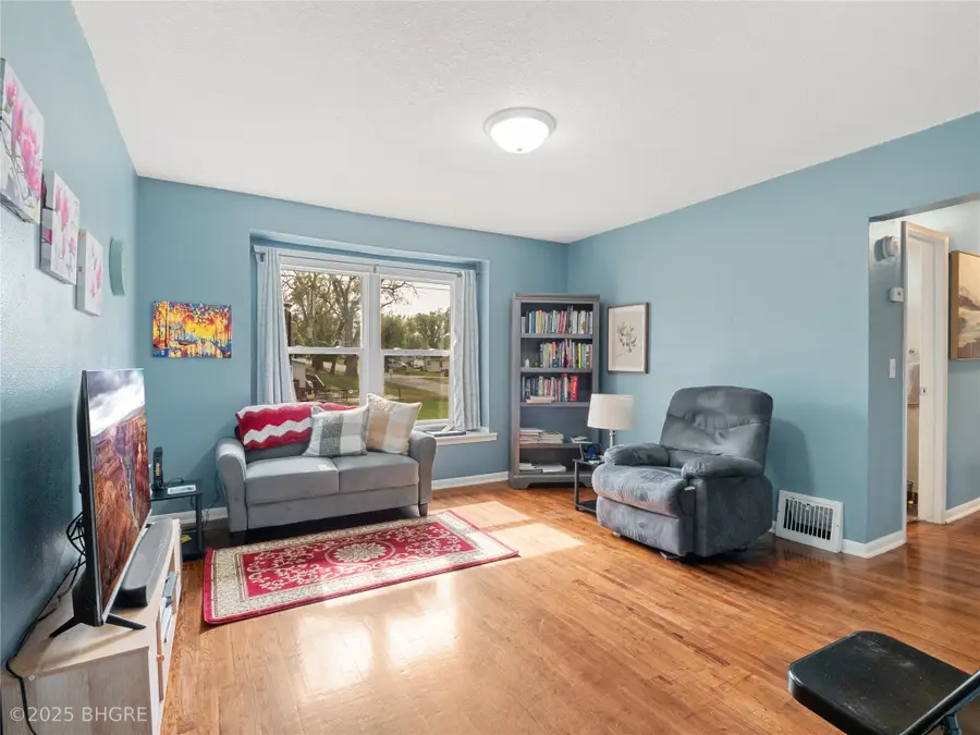 216 2nd Street Sw, Melcher Dallas, IA 50163 - Image #3