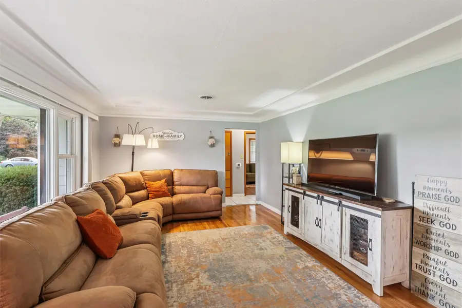 1419 Payton Avenue, Des Moines, IA 50315 - #2