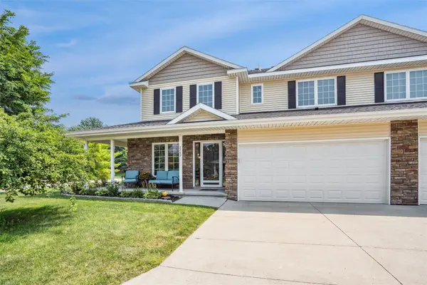 2747 NW 154th Court, Clive, IA 50325