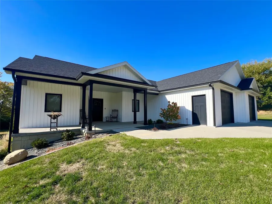 1005 W 8th Street N, Newton, IA 50208 - Image #2