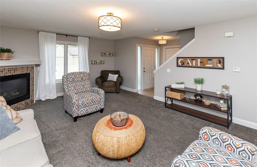 1207 NW Rolling Rock Road, Ankeny, IA 50023 - Image #2