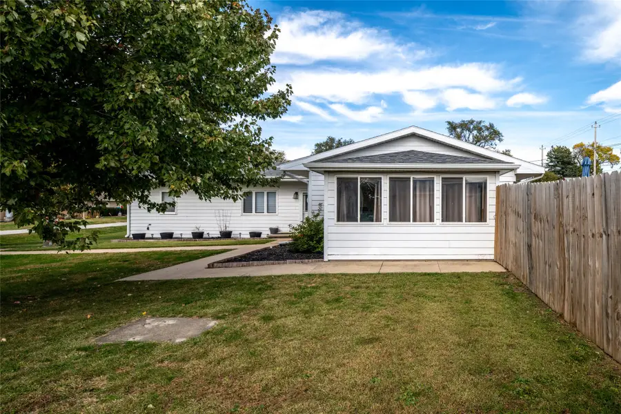 707 Walnut Avenue, Woodward, IA 50276 - Image #2