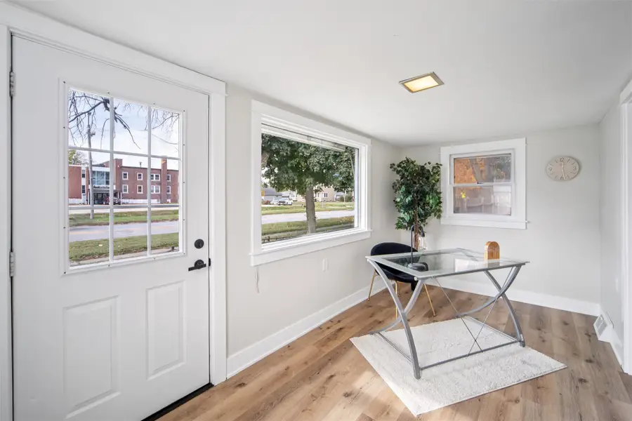 212 Nile Kinnick Drive N, Adel, IA 50003 - Image #2