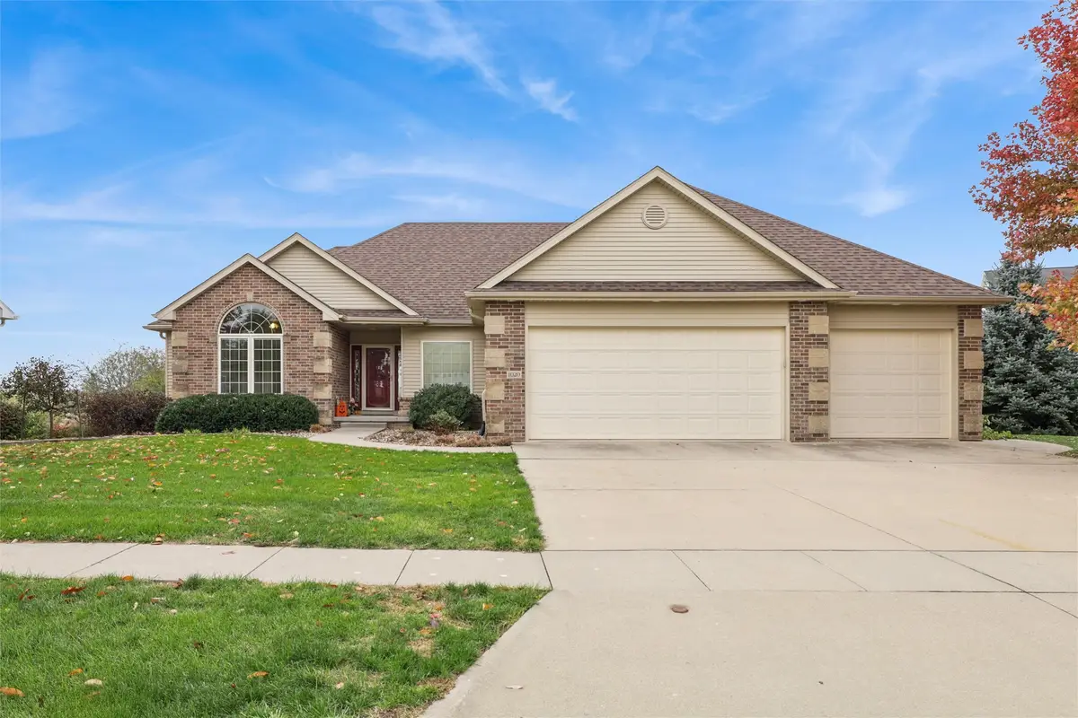 1020 Veterans Memorial Drive, Carlisle, IA 50047 - #1