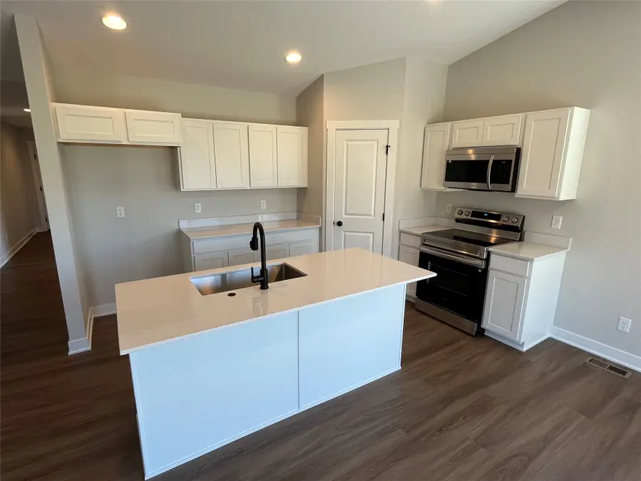 4420 SW 23rd Street, Des Moines, IA 50321 - Image #2