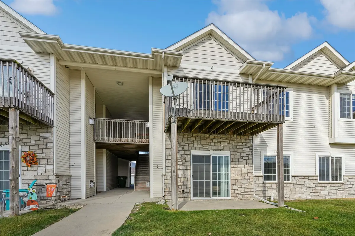 1624 NW Prairie Lakes Drive #7, Ankeny, IA 50023 - Image #1