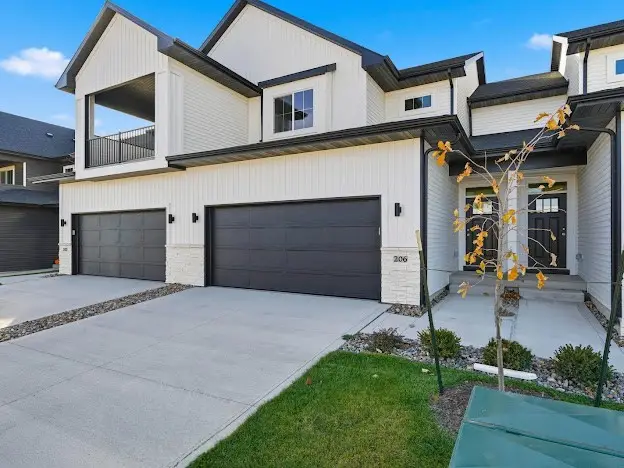 206 NE Doe Pointe Lane, Ankeny, IA 50021 - Image #2