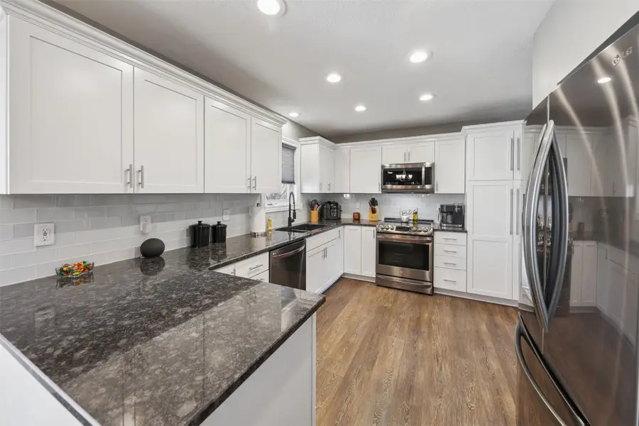 5552 Westwood Drive, West Des Moines, IA 50266 - Image #3