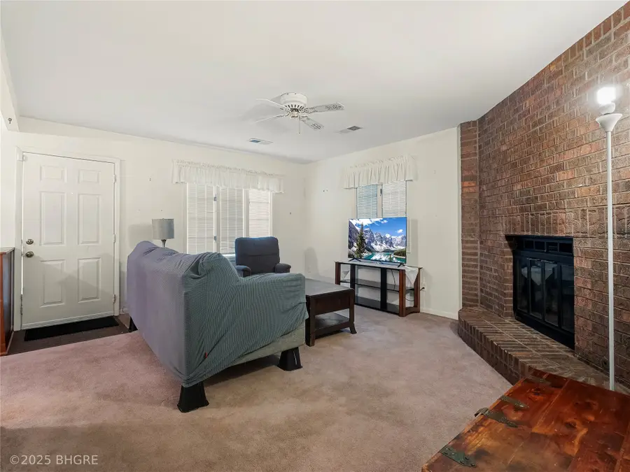 3503 SW 2nd Street, Des Moines, IA 50315 - Image #3