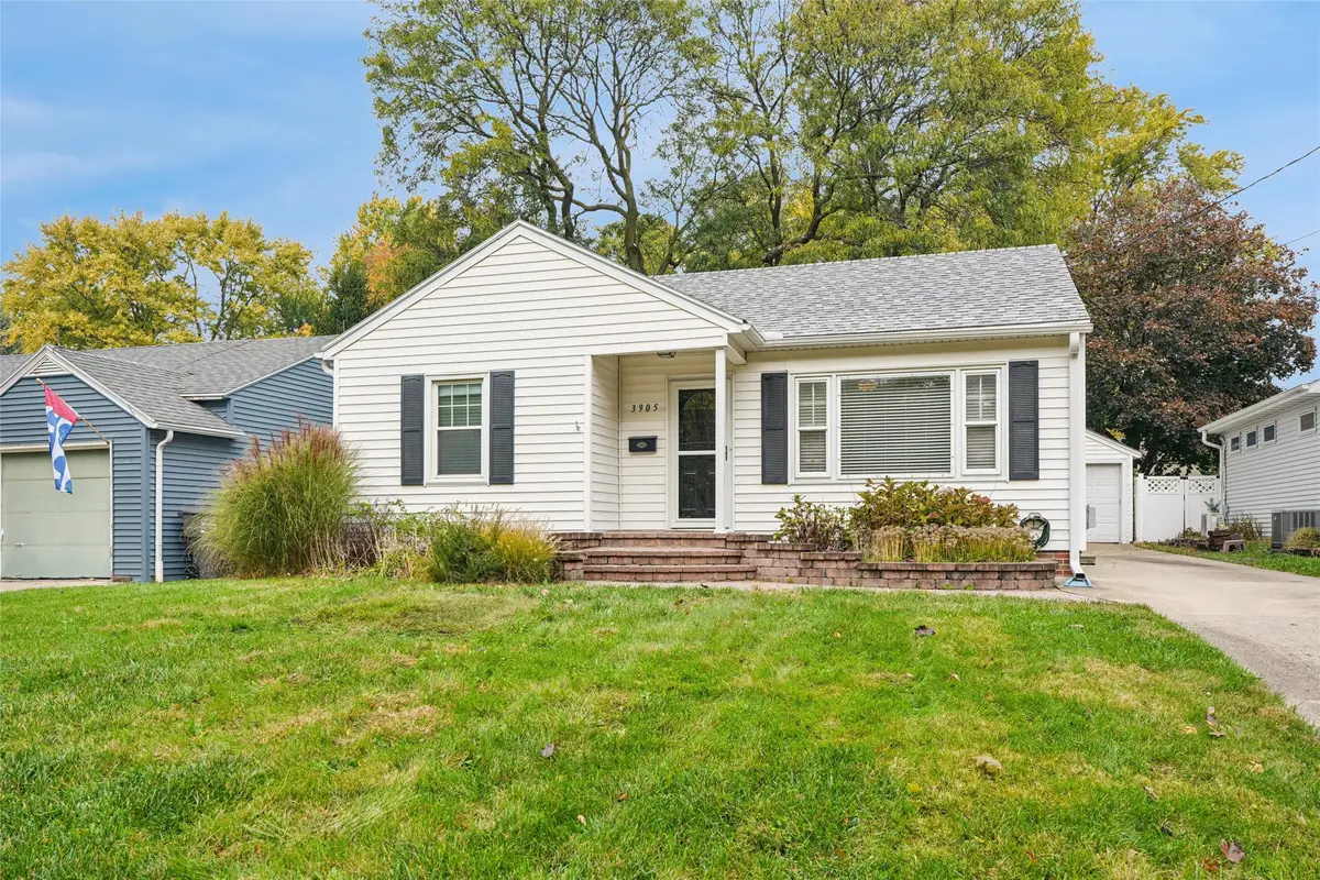 3905 Clinton Avenue, Des Moines, IA 50310 - #1