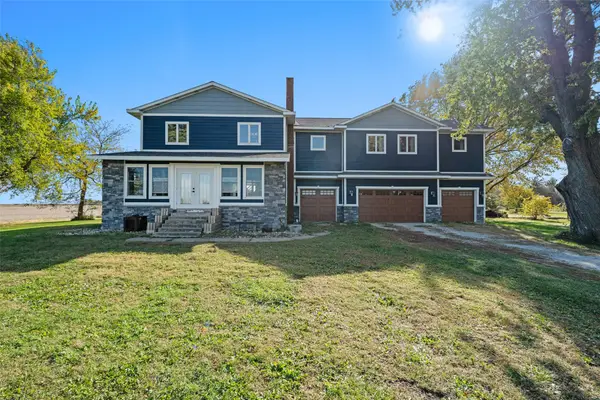 61704 190th Street, Nevada, IA 50021