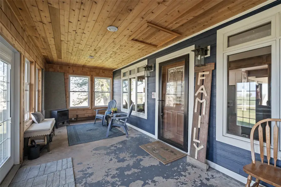 61704 190th Street, Milford, IA 50021 - Image #2