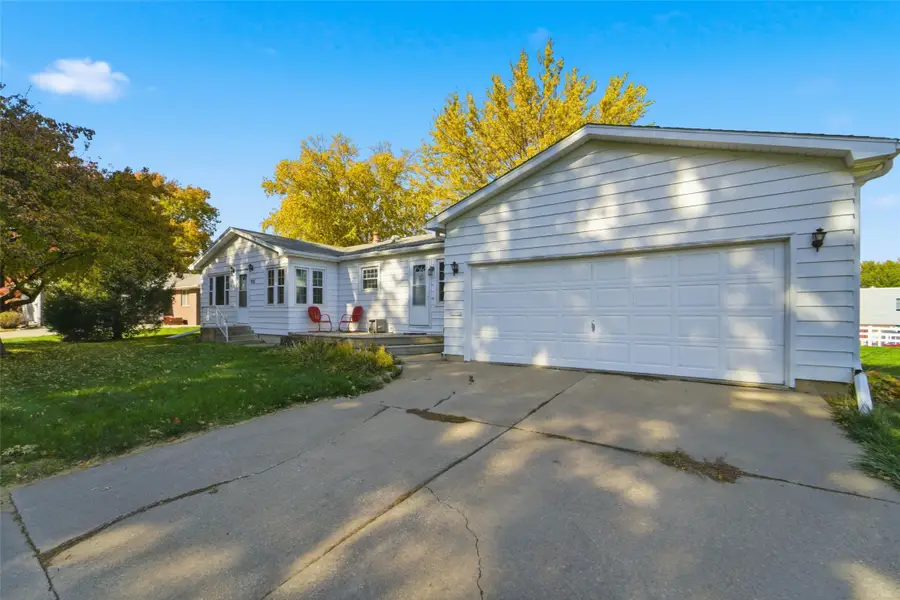 208 Union Street, Pella, IA 50219 - Image #2