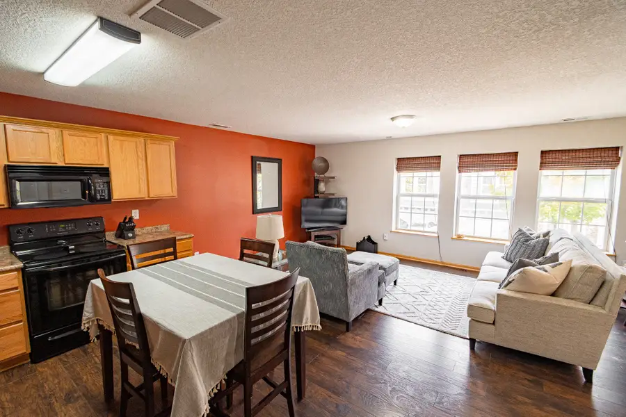 324 NE Sandalwood, Waukee, IA 50263 - Image #2