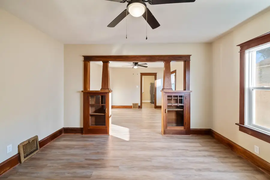 1141 Douglas Avenue, Des Moines, IA 50313 - Image #3