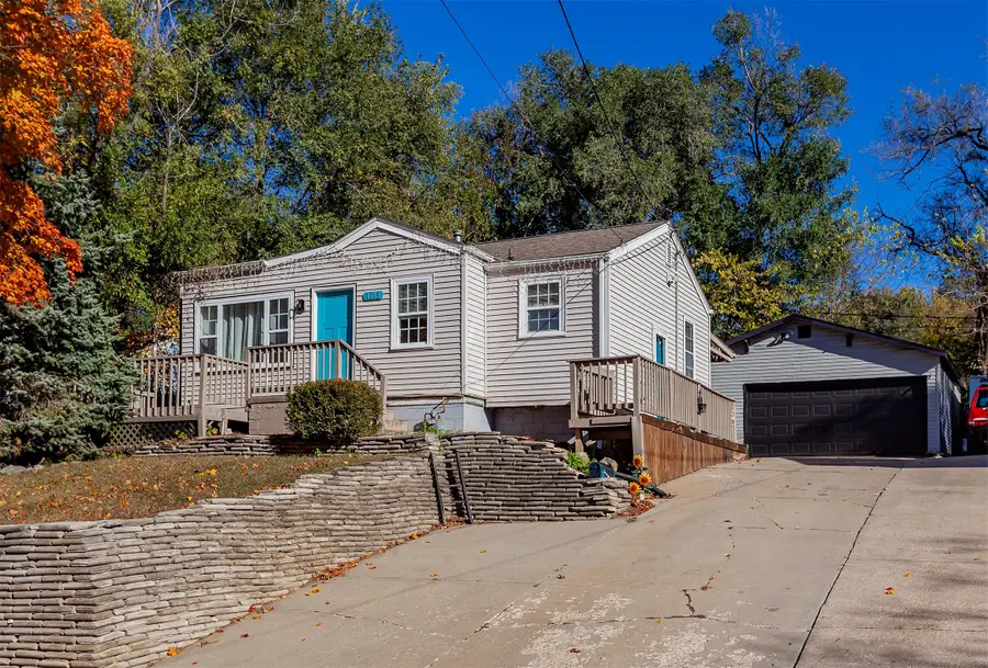 1315 E 33rd Court, Des Moines, IA 50317 - Image #2