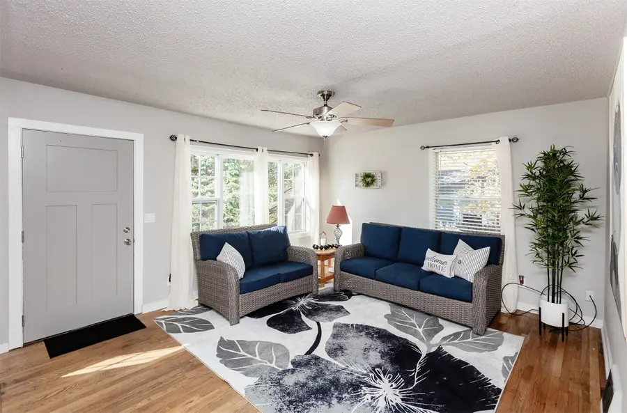 1315 E 33rd Court, Des Moines, IA 50317 - Image #3