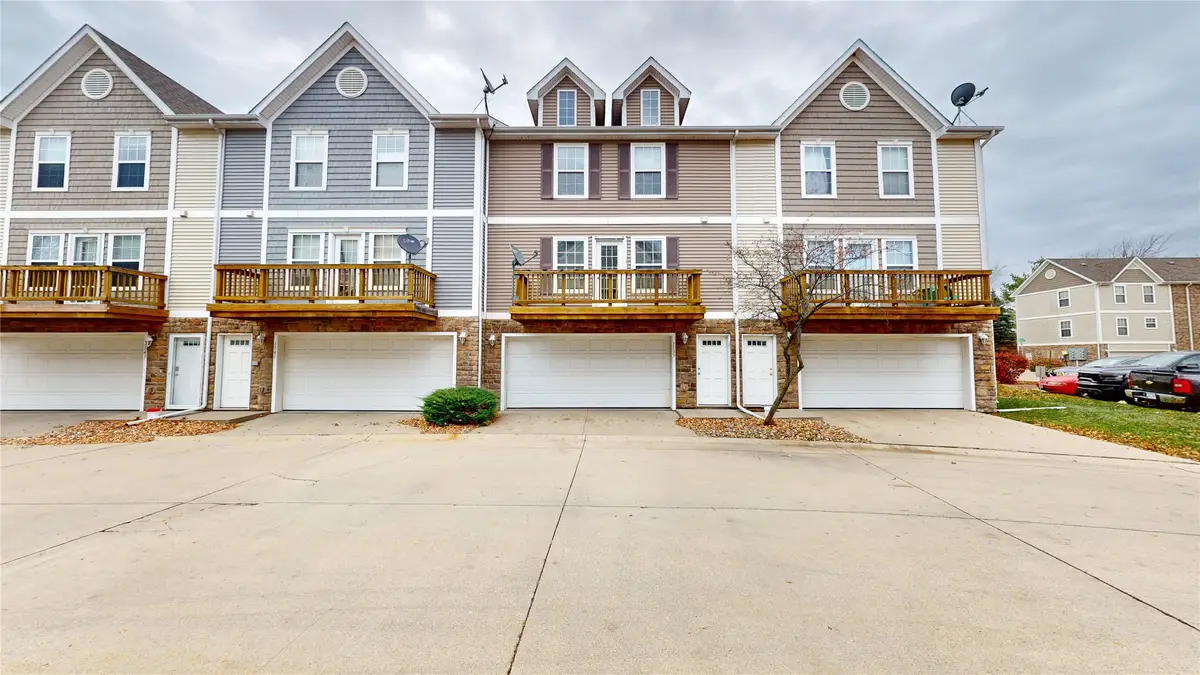 1137 Blackstone Lane, Pleasant Hill, IA 50327 - Image #1