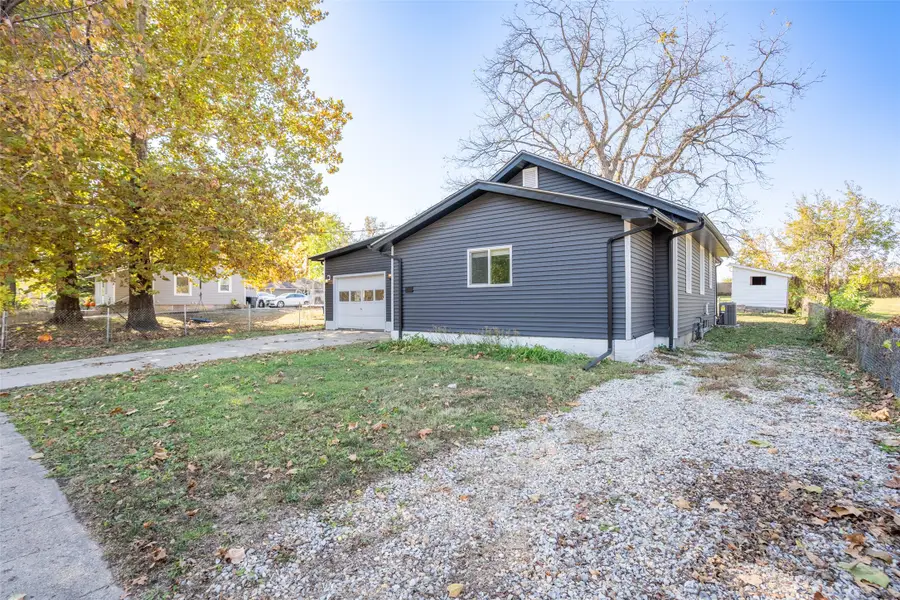 2324 E 23rd Street, Des Moines, IA 50317 - Image #2