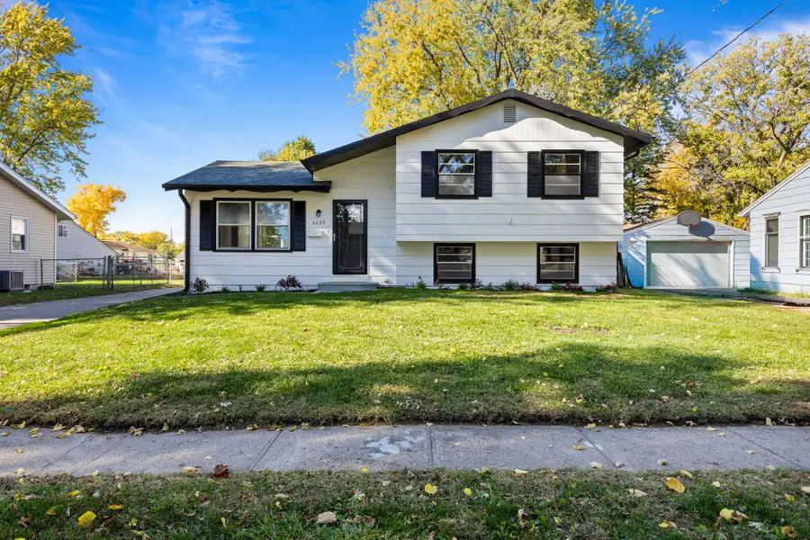 4220 68th Street, Urbandale, IA 50322 - Image #2