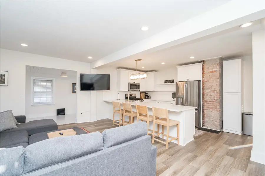 3406 School Street, Des Moines, IA 50311 - Image #2