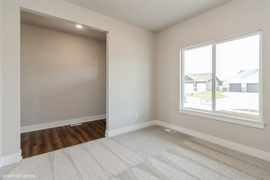 136 Creekside Drive, Bondurant, IA 50035 - Image #3